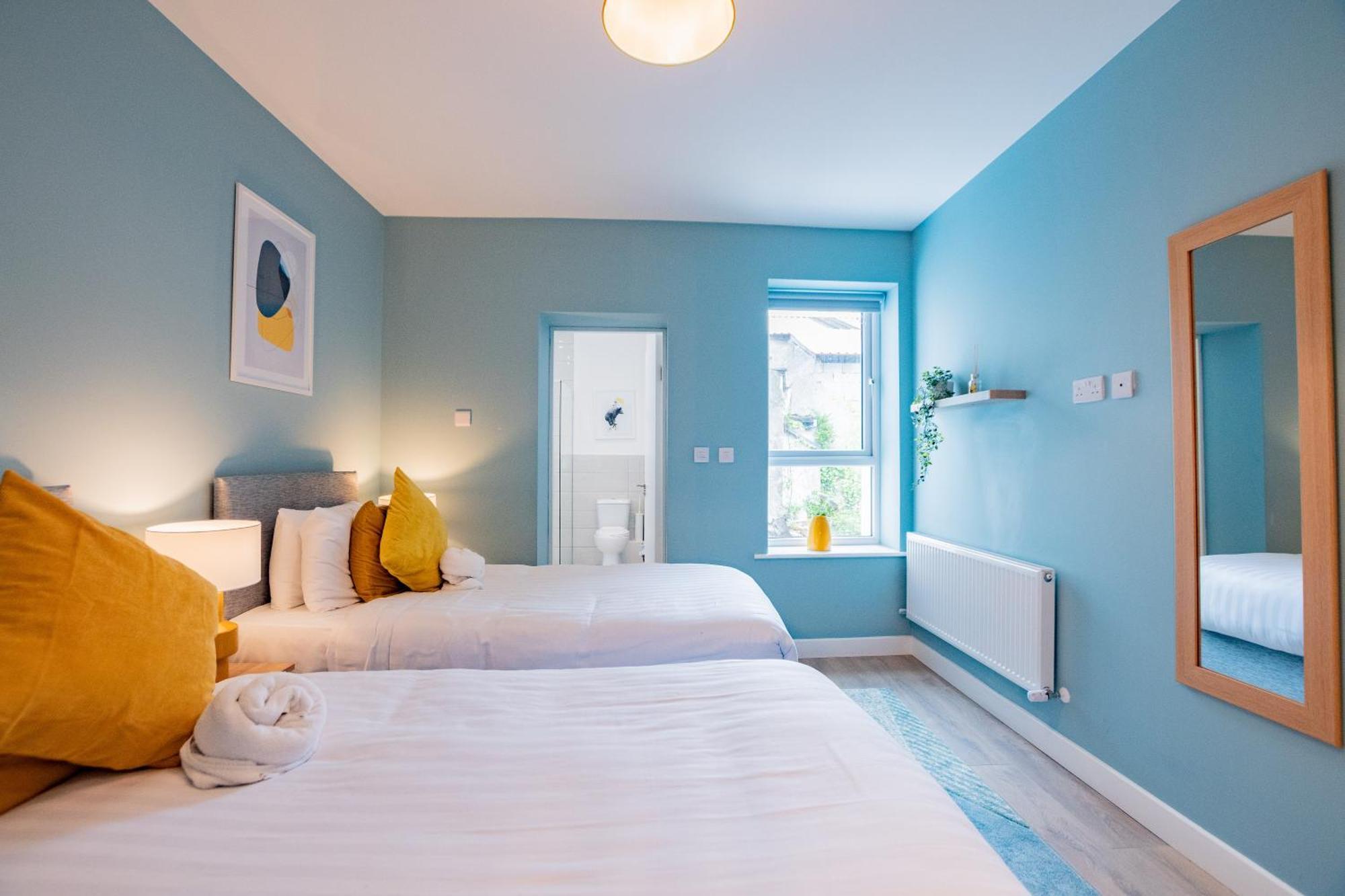Villa The Large Group House -Sleeps 21 Dublín Exterior foto